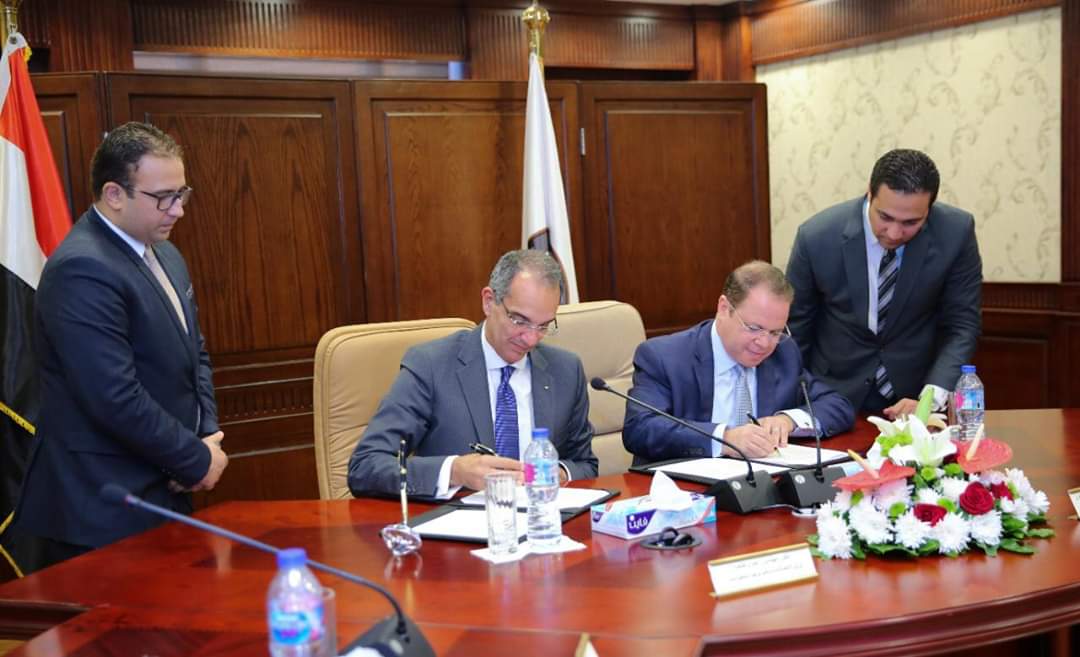 النائب العام ووزير الاتصالات يوقعان بروتوكول  لتحديث  منظومة العمل  بالنيابة