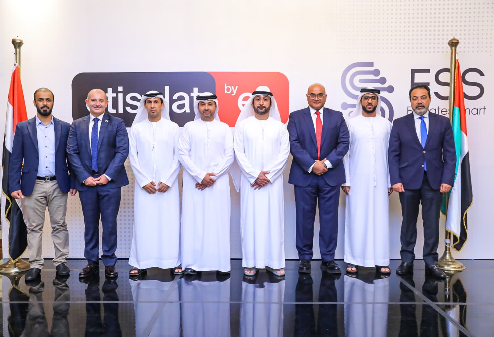 *«اتصالات مصر» توقع اتفاقية تعاون مع شركة «ESS» الإماراتية لتقديم أحدث الحلول التكنولوجية المتكاملة للمؤسسات في السوق المصري*