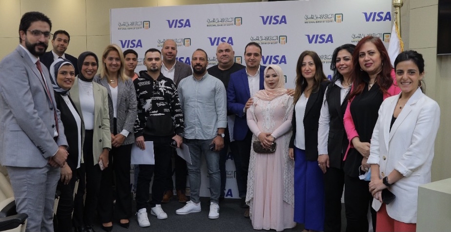 البنك الأهلي المصري يحتفل بالفائزين في حملته الترويجية كأس العالم FIFA 2022 بالتعاون مع فيزا
