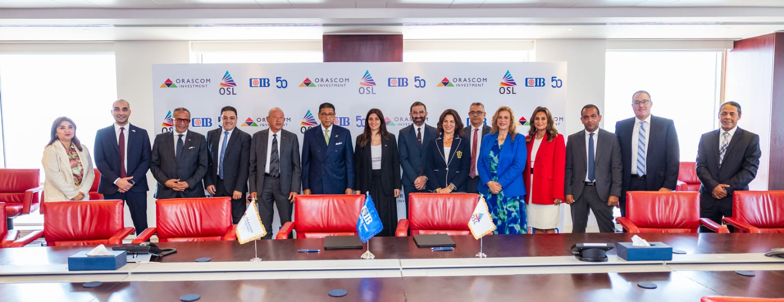 توقيع عقد تمويل بين شركة أو إس إل للمشاريع الترفيهية والبنك التجاري الدولي  لتمويل مشروع تطوير عروض الصوت والضوء والمنطقة المخصصة للعرض بأهرامات الجيزة