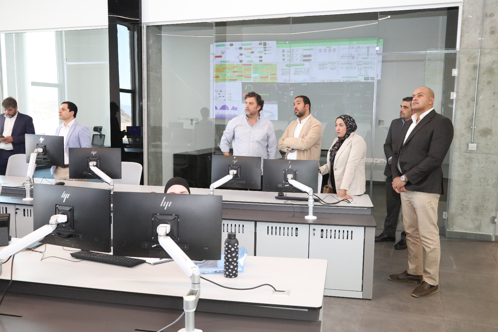 المصرية للاتصالات تواصل التوسع في شبكتها الدولية بتأسيس نقطة اتصال جديدة بمدينة العقبة الرقمية بالأردن