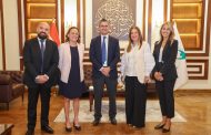 رئيس البريد المصري تلتقي الرئيس الإقليمي لشركة 