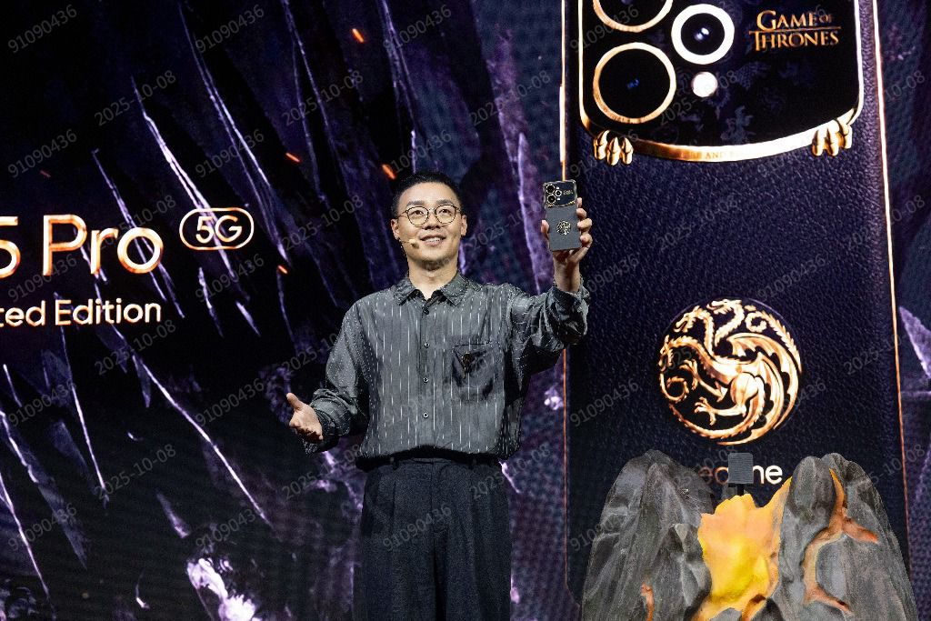 عندما يلتقي الابتكار بالخيال ريلمي وGame of Thrones  يطلقان إصدار محدود من  realme 15 Pro*