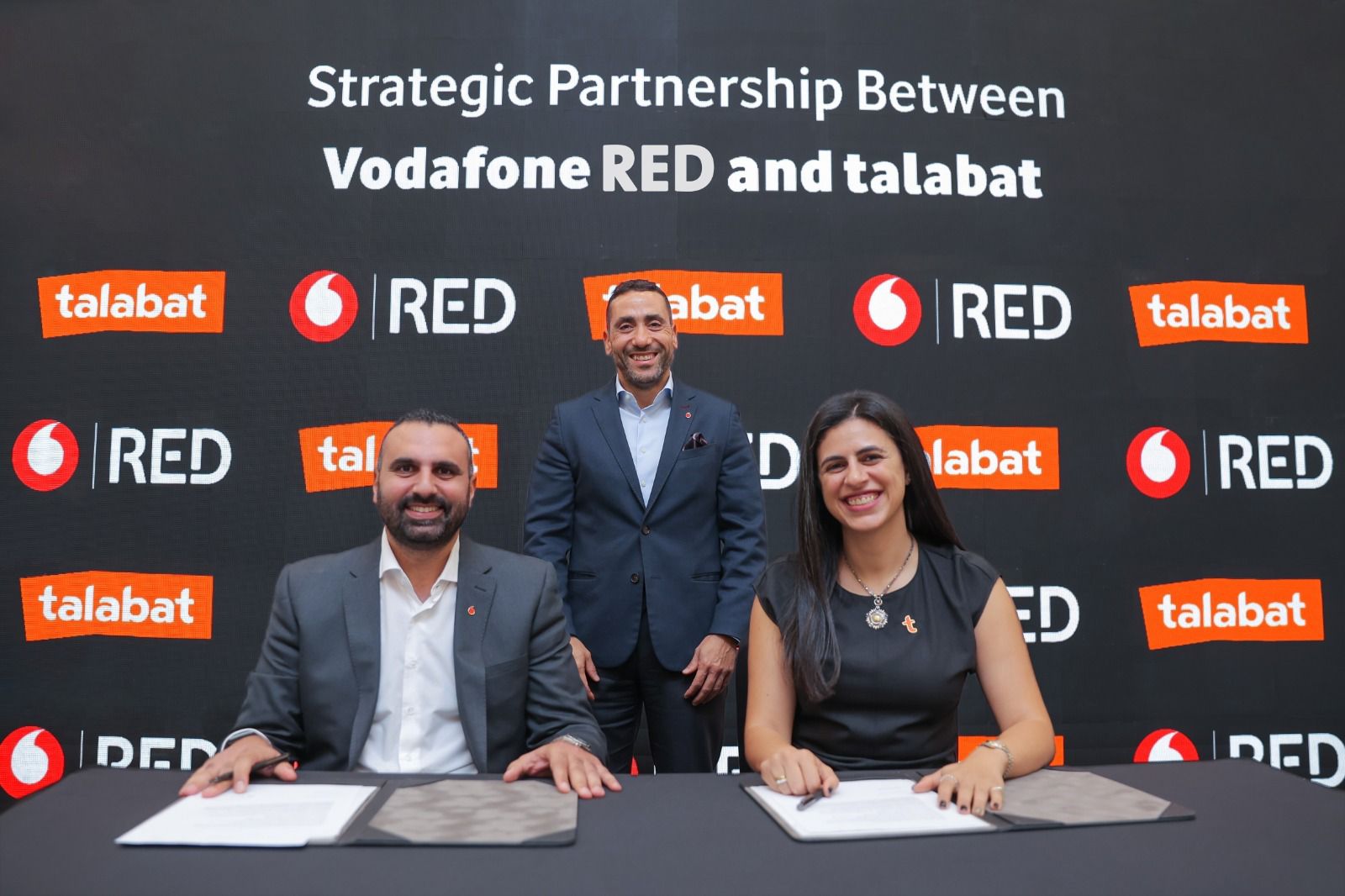 شراكة استراتيجية بين طلبات مصر وڤودافون مصر لإتاحة البرنامج الحصري 'talabat pro' ضمن باقات RED لتقديم تجربة ومزايا استثنائية لعملاء ڤودافون RED