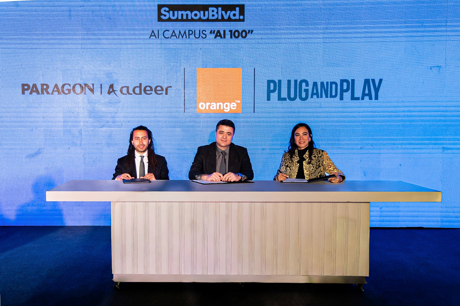 أورنج مصر توقّع شراكة استراتيجية مع باراجون | أدير  لإطلاق مجمع «AI Campus» وبرنامج 