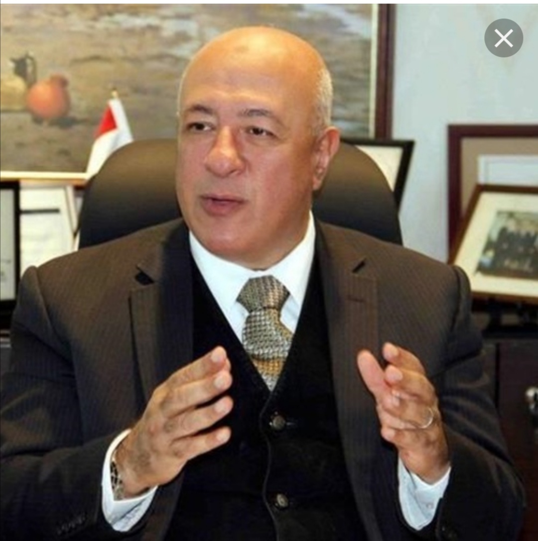 يحيي أبوالفتوح .  البنك الاهلي يبقي علي اسعار الفائدة علي الشهادات بدون تغيير
