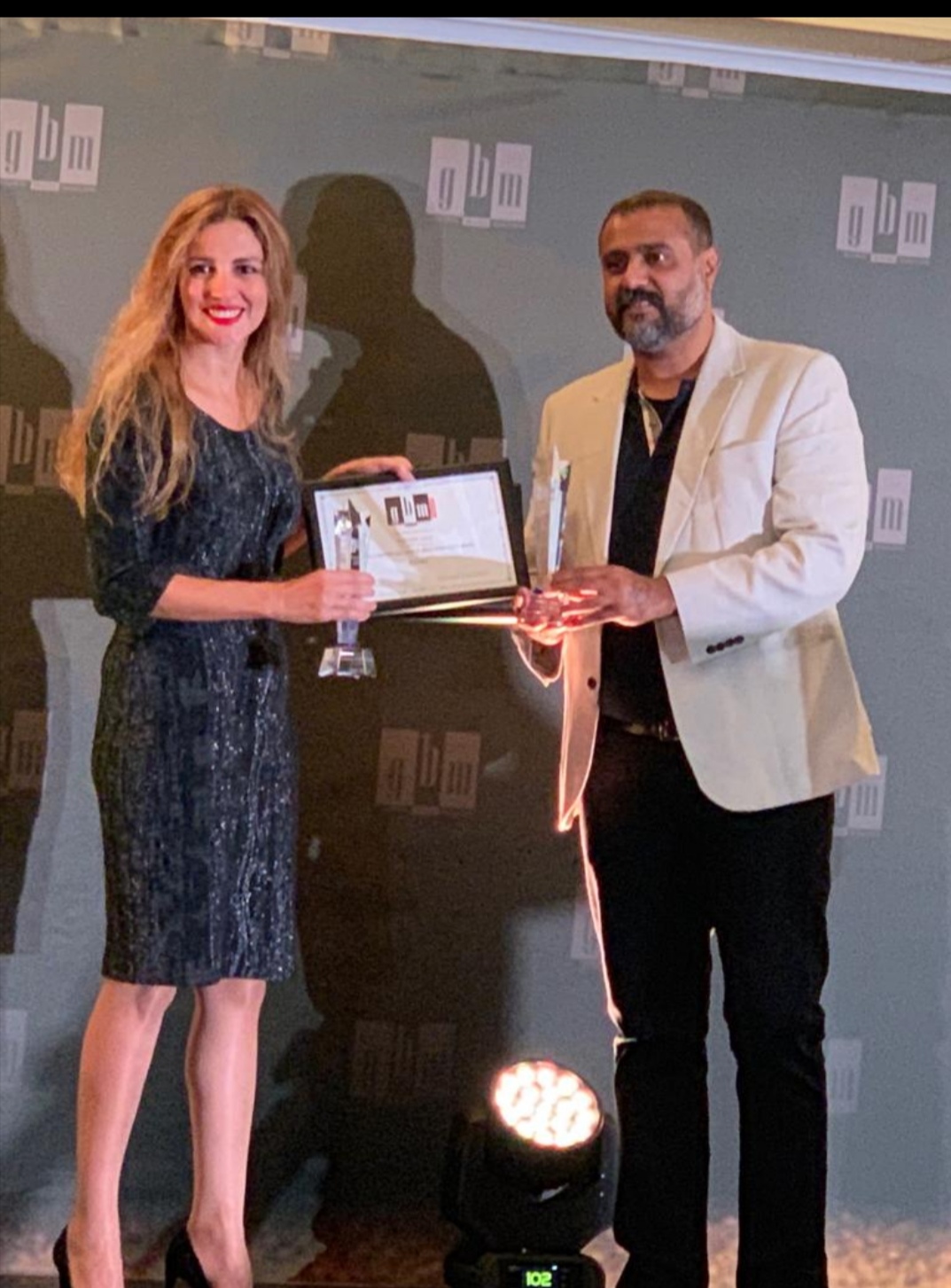 بنك مصر يحصد جائزتي أفضل علامة تجارية  للشركات وأفضل بنك في مجال المسؤولية المجتمعية – مصر2019  من مجلة جلوبال براندز العالمية
