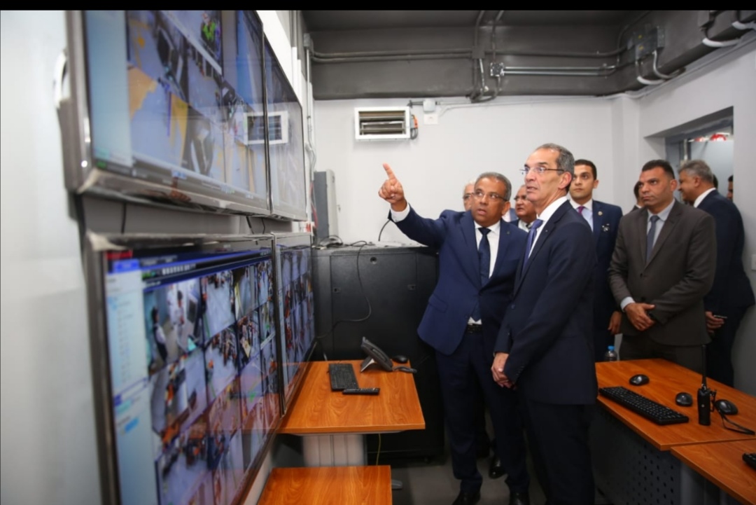 د/ عمرو طلعت وزير الاتصالات  يفتتح مركز البريد المصري للتبادل واللوجستيات بمطار القاهرة الدولي
