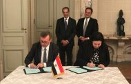 د/ عمرو طلعت   يشهد توقيع مذكرة تفاهم بين وزارة الاتصالات   وشركة 