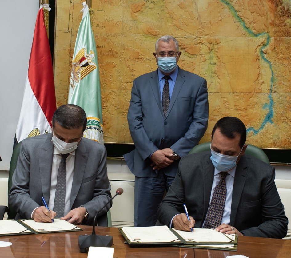 البنك الزراعي المصري يوقع بروتوكول تعاون مع شركة تنمية الريف المصري لتمويل مستثمري مشروع المليون ونصف المليون فدان