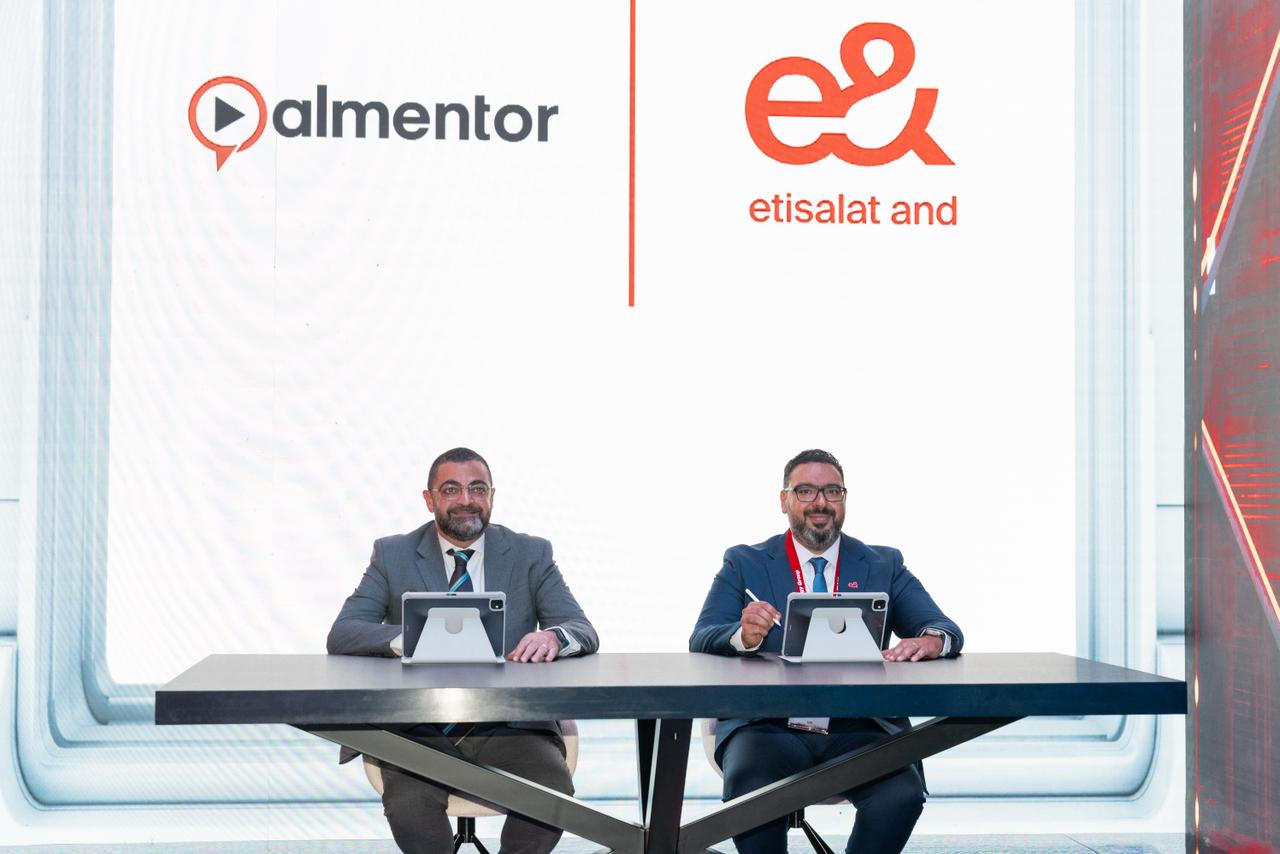 إي آند مصر توقع شراكة حصرية مع منصة المنتور لتقديم تجربة تعليمية رقمية غير مسبوقة لعملائها المميزين