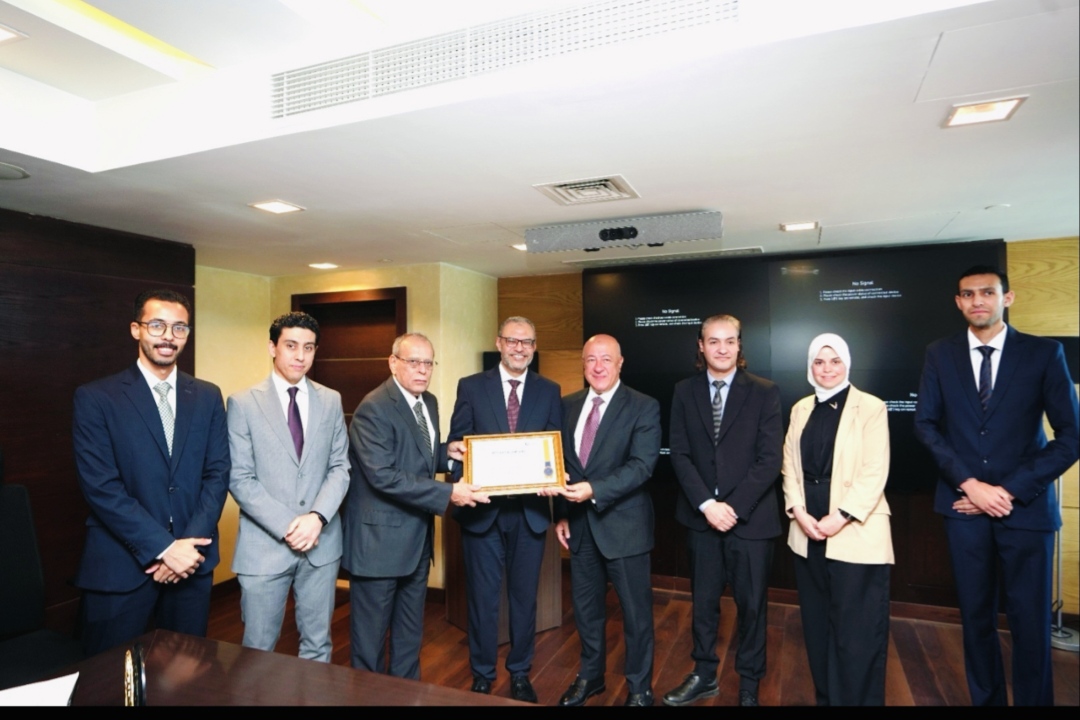 البنك الأهلي المصري يحتفظ للعام الثالث عشر بشهادة الامتثال والتوافق مع معاییر متطلبات هيئتي الفيزا والماستر كارد العالمية بنسخه الإصدار PCI DSS V4.0.1