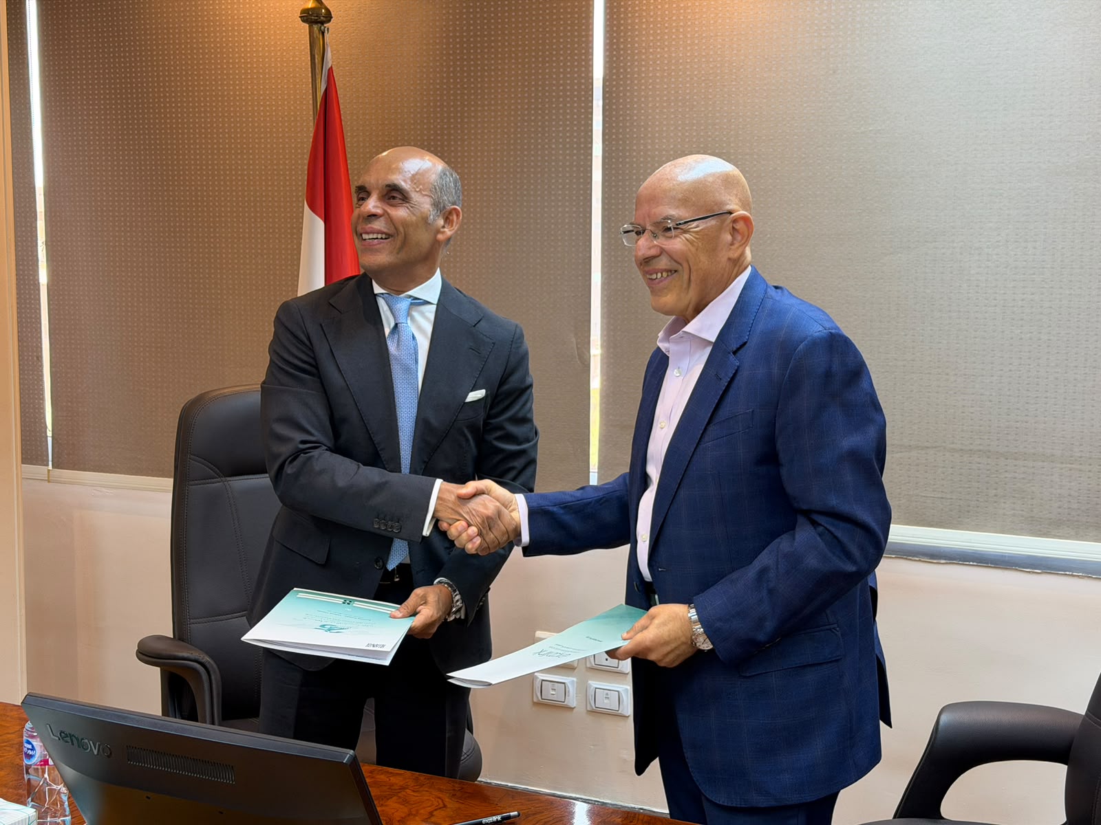 المصرف المتحد وإكسبو لينك يوقعان مذكرة تفاهم لدعم وتمويل المصدرين